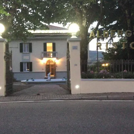 Ristorante Nappini 3* ליצאנו אין בלוודרה